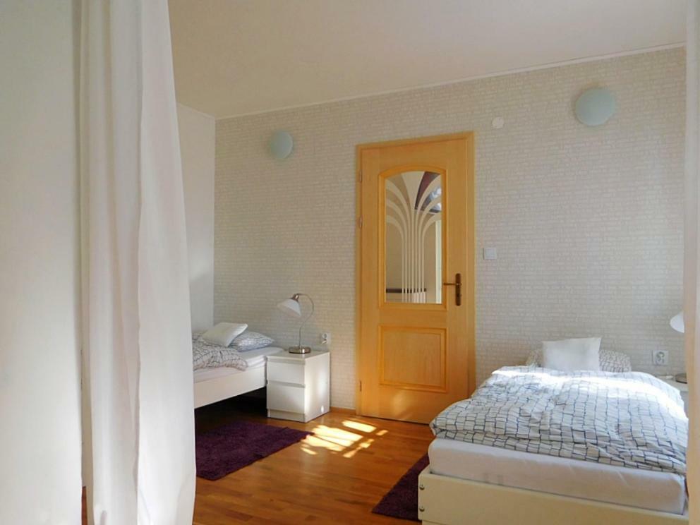 Apartmany Ruprechtov Hroznetin Exterior photo